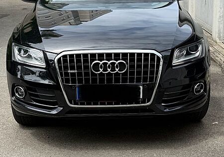 Audi Q5 2.0 TDI S tronic quattro -
