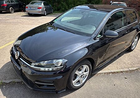 VW Golf Volkswagen 1.0 TSI 63kW Sound Sound