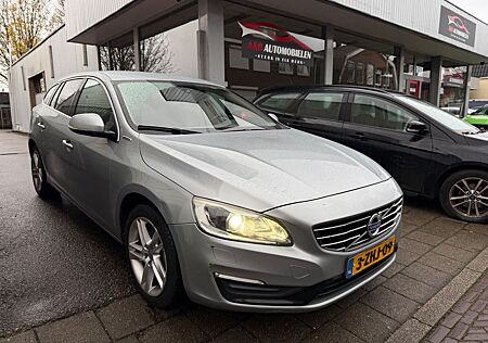 Volvo V60 D6 TWIN ENGINE Plug-in-Hybrid Momentum