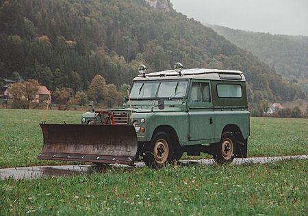 Land Rover Serie III 88, Schneepflug, H-Kennzeichen