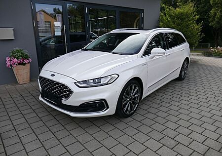 Ford Mondeo 2,0 TDCi 140kW Vignale AT. Allrad 19"