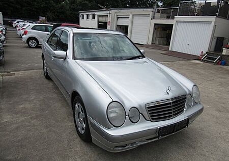 Mercedes-Benz E 240 ELEGANCE,AUTOMATIK,KLIMA,SCHIEBEDACH.