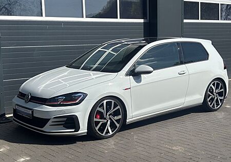 VW Golf Volkswagen VII Lim. GTI Performance DSG LED 19'' Pano