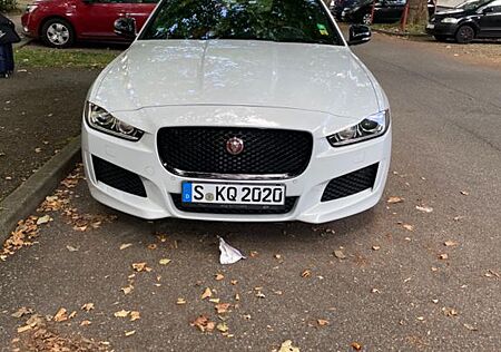 Jaguar XE 20t 200PS Landmark Edition Automatik Land...