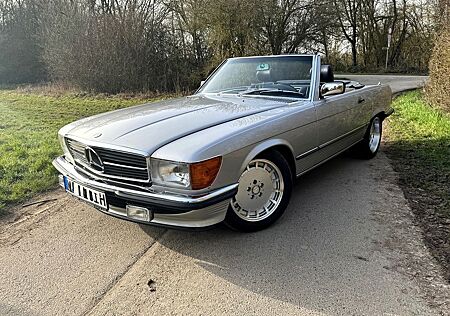 Mercedes-Benz SL 560