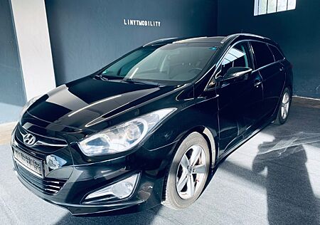 Hyundai i40 CW 1.7 CRD NAVI CAM SHZ AHK