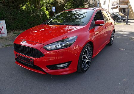 Ford Focus Turnier ST-Line