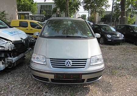 VW Sharan Volkswagen 1.9TDI 85kW Highline-Automatik