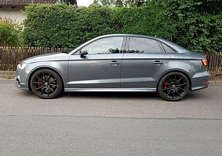 Audi S3 Limousine S tronic quattro,B&O,Pano,Navi, VLeder