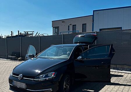 VW Golf Volkswagen 2.0 TDI Join/ Dynaudio/ Navi/ AppConnect