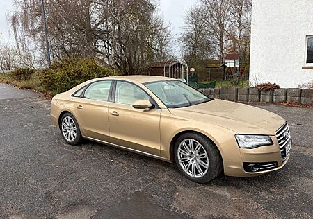 Audi A8 4.2 FSI tiptronic quattro -