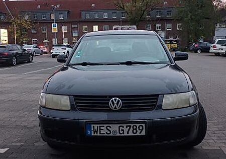 VW Passat Volkswagen 1.8 4motion Basis