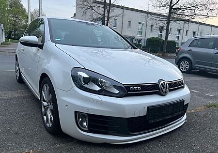 VW Golf Volkswagen 2.0 GTD Temp, Klima, TÜV