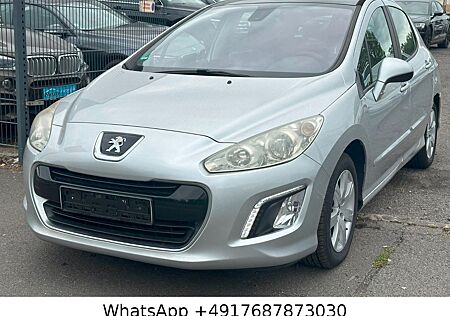 Peugeot 308 1Active Panoramadach Klimatronic Sitzheizung
