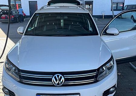 VW Tiguan Volkswagen 1.4 TSI 4MOTION LIFE LIFE