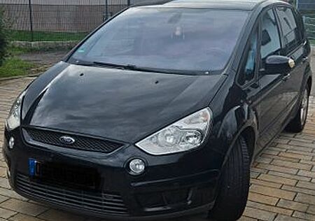 Ford S-Max 2,0 TDCi 103kW DPF Titanium Titanium