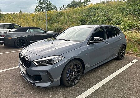 BMW M135i xDrive - Garantie, Scheckheft, M Perform.