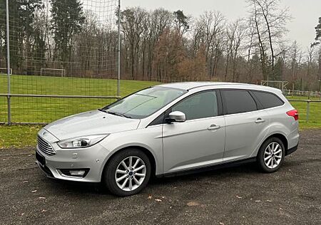 Ford Focus 1,5 TDCi 88kW Titanium*Xenon*PDC*AHK