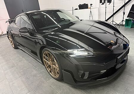 Porsche Taycan Turbo GT mit Weissach Paket BOSE