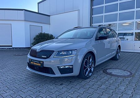 Skoda Octavia Combi RS 4x4*Navi*SHZ*AHK*