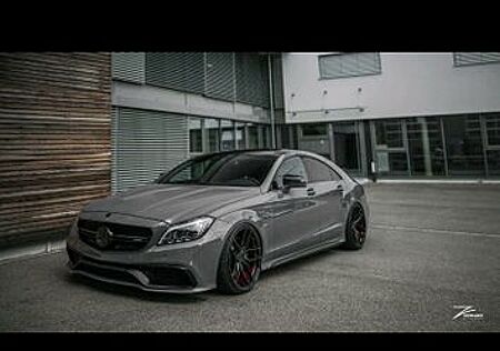 Mercedes-Benz CLS 500 - CLS 63 AMG