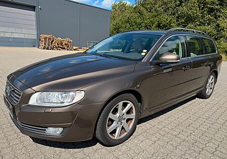 Volvo V70 Kombi 2.0 180PS D4 Man. Momentum 22539