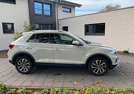 VW T-Roc Volkswagen 1.5 TSI DSG 5J Garantie Massage Voll Digi