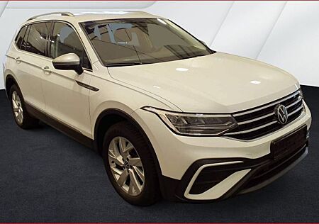 VW Tiguan Allspace Volkswagen 1.5 TSI DSG 7-Sitze Navi VC AHK