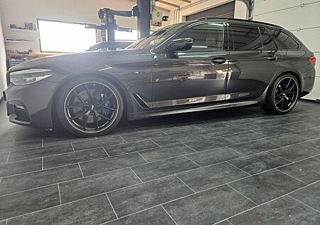 BMW 540d xDrive Touring A -