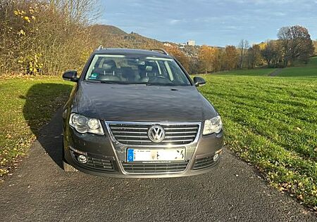 VW Passat Variant Volkswagen 2.0 TDI DPF 4Motion Highline ...