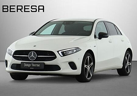 Mercedes-Benz A 250 e Progressive Night Kamera MBUX Navi AUT