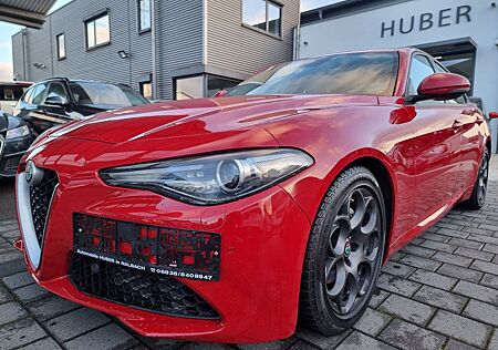Alfa Romeo Giulia Super Aut Leder Nav LED Kamera Memory TOP