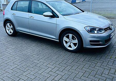 VW Golf Volkswagen 1.2 TSI 63kW BMT Comfortline Comfortline