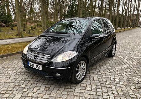 Mercedes-Benz A 200 A200 CDI Avantgarde Vollleder, Bi-Xenon, Comand