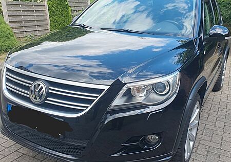 VW Tiguan Volkswagen 2.0 TSI 147kW DSG 4MOTION R-LINE