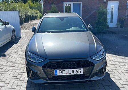 Audi A4 35 TFSI S tronic S line Avant S line