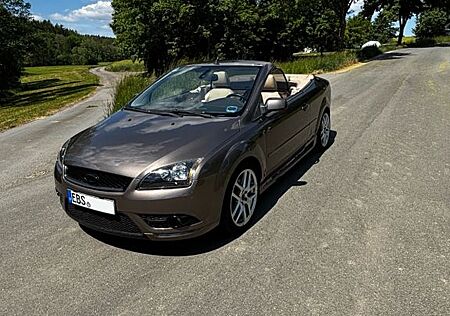 Ford Focus CC 2,0 Titanium Titanium