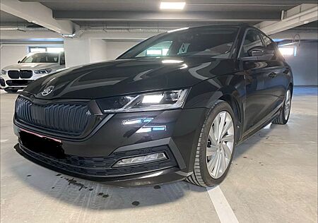 Skoda Octavia 2.0 TDI 110kW DSG CLEVER COMBI CLEVER