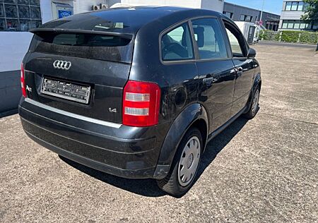 Audi A2 1.4 75 PS. TÜV 05/2026. Zahnriemen neu