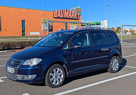 VW Touran Volkswagen 1.4 TSI DSG Highline 7 Sitzer