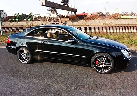 Mercedes-Benz CLK 200 KOMPRESSOR AVANTGARDE Avantgarde