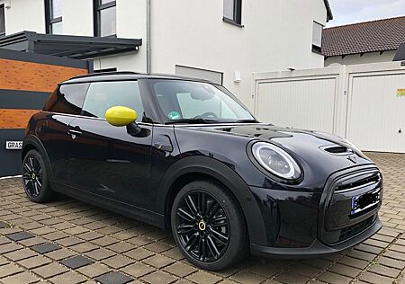 Mini Cooper SE Electric Trim HARMAN/SCHIEBEDACH