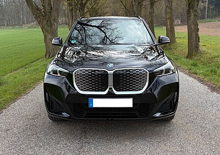 BMW iX1 xDrive30 -M-Sportpaket