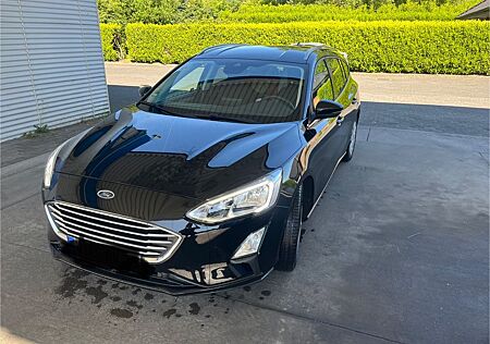 Ford Focus 2,0 EcoBlue 110kW Cool & Connect,Checkheft