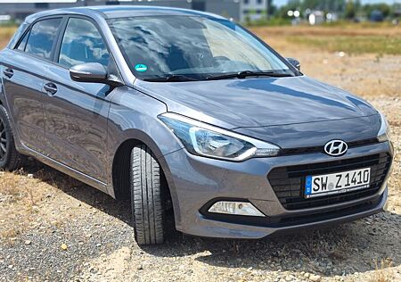 Hyundai i20 1.0 T-GDI 74kW blue Active Trend Active ...