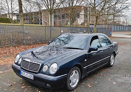 Mercedes-Benz E 420 AVANTGARDE Avantgarde