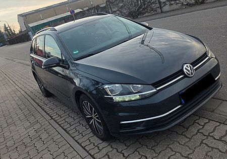 VW Golf Volkswagen 7 1.6 TDI Variant ACC TÜV NEU