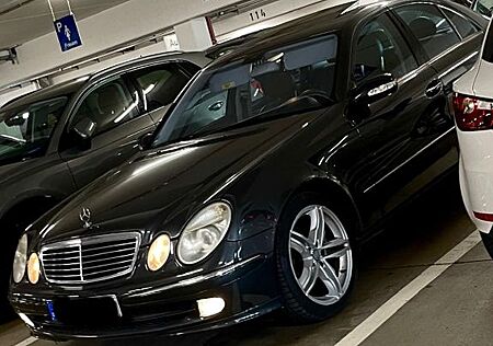 Mercedes-Benz E 320 CDI 3.2L AVANTGARDE