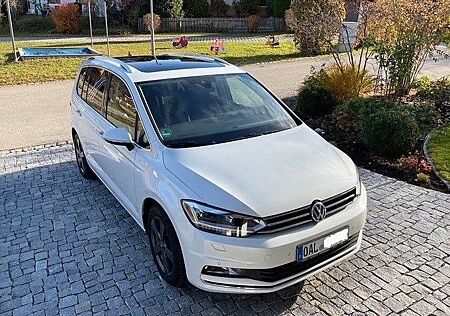VW Touran Volkswagen 1.8 TSI DSG Highline (BlueMotion Techn.)