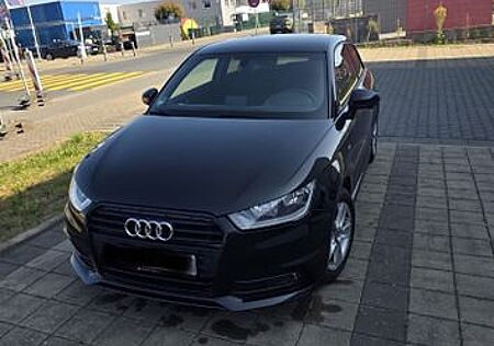 Audi A1 1.4 TDI S-LINE SERVICE/TÜV/REIFEN NEU